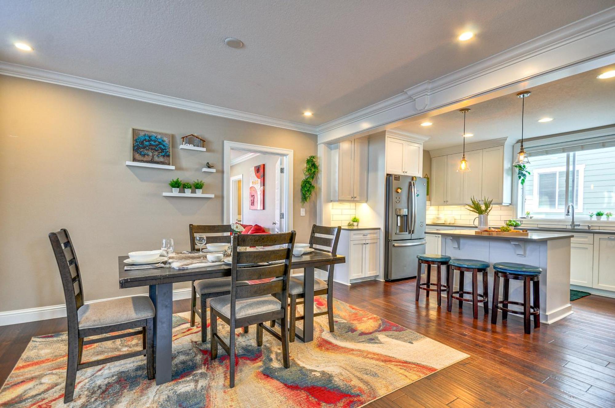 Holiday home Alberta Arts District With Private Hot Tub! *